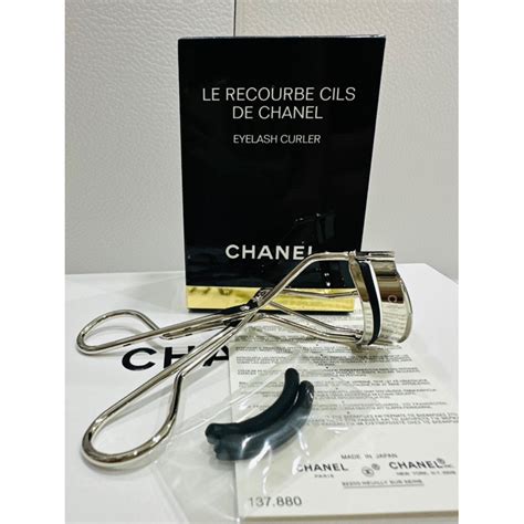 chanel le recourbe cils de chanel eyelash curler|LE RECOURBE CILS DE CHANEL Eyelash Curler.